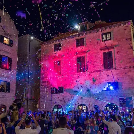 Tailor Two-bedroom Apartment