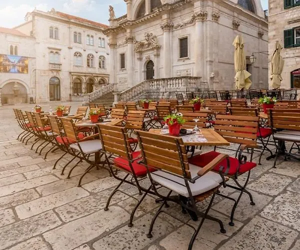 Tailor Two-bedroom Apartment Dubrovnik